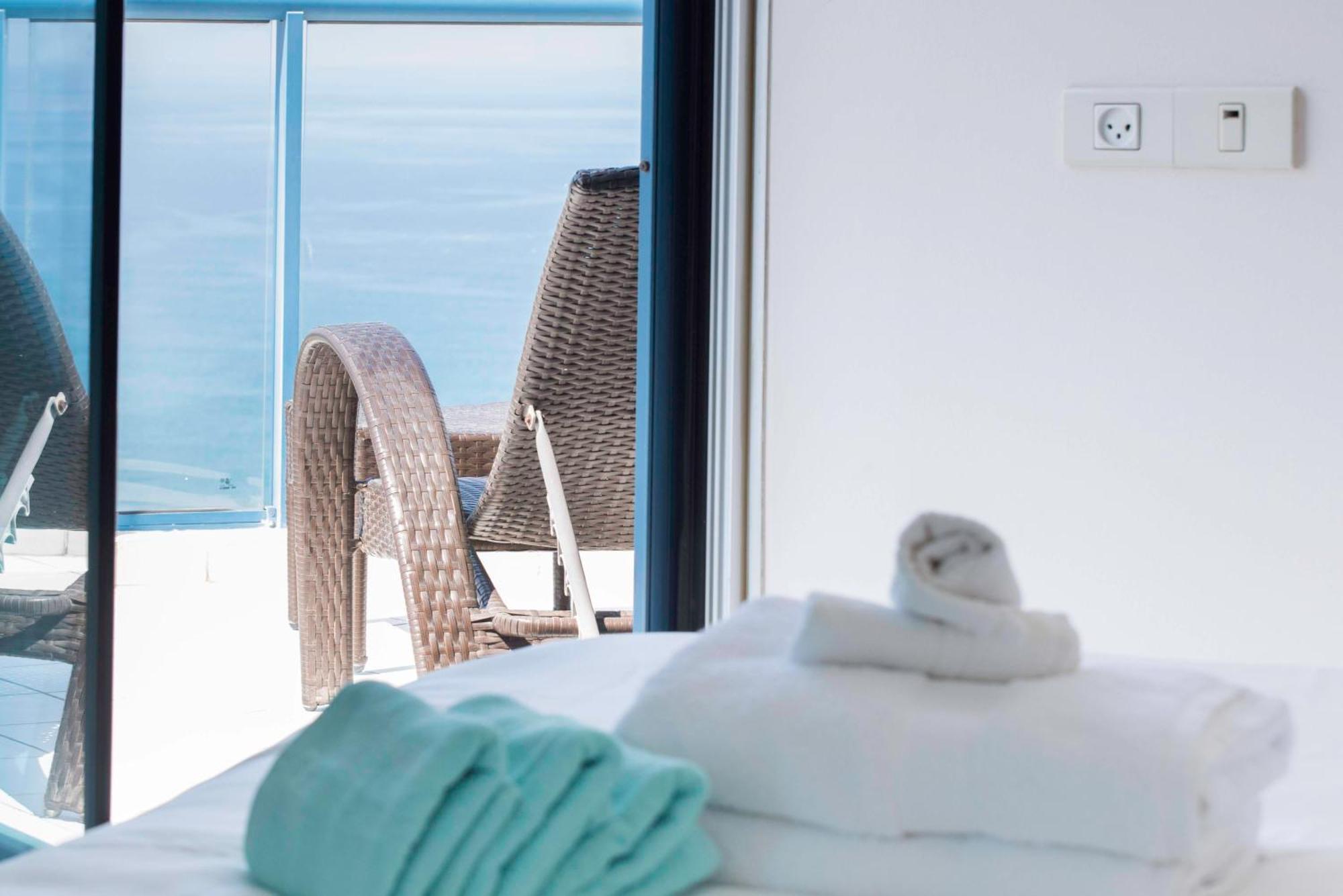 Superb Beachfront Apartments With Shelter By Sea N' Rent Tel Aviv-Jaffa Exterior foto