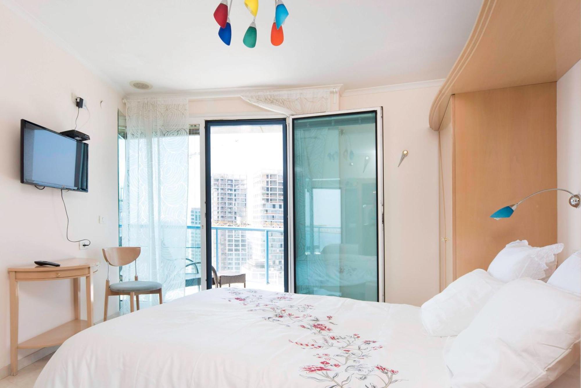 Superb Beachfront Apartments With Shelter By Sea N' Rent Tel Aviv-Jaffa Exterior foto